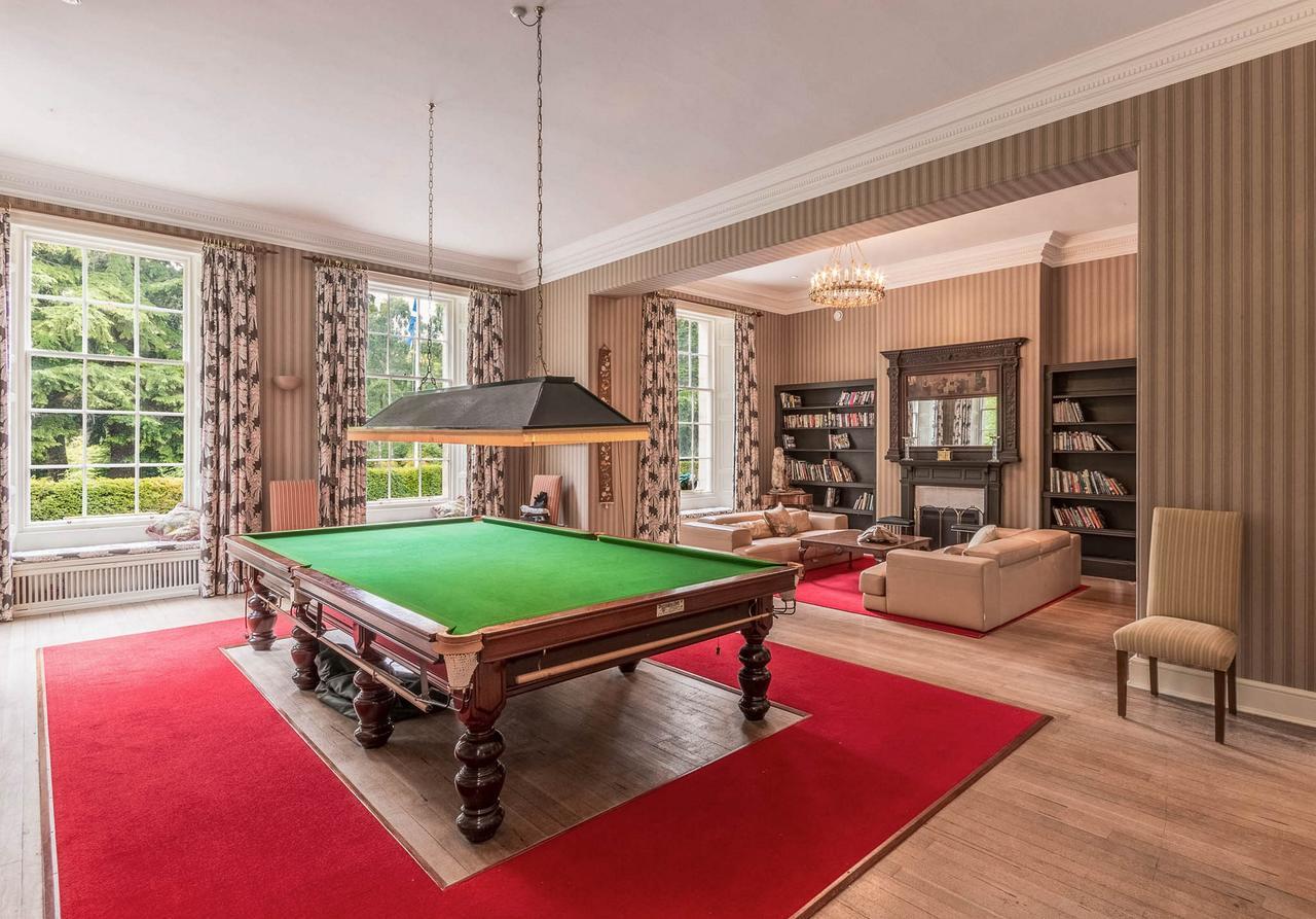 Готель Blervie House Форрес Екстер'єр фото